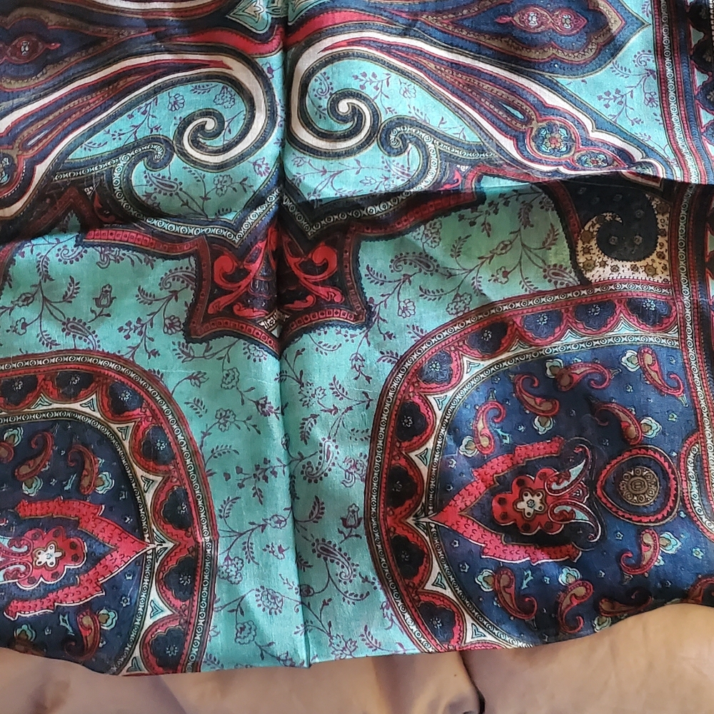 Paisley Patterned Scarf‎ - Picture 4 of 5